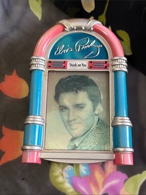 Elvis Presley Pink & Blue Retro Jukebox Photo Frame